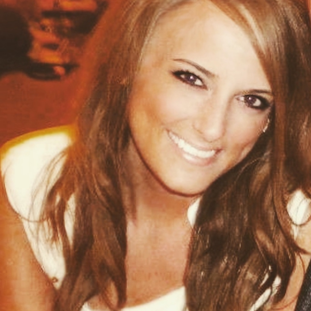 Meet your Posher, Raquel